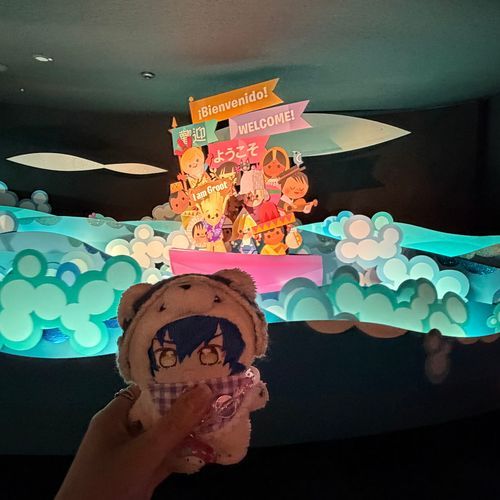 ディズニーランドに行きました🎶イッツ・ア・スモールワールドがグルートさんとコラボしてましたよぉ〜