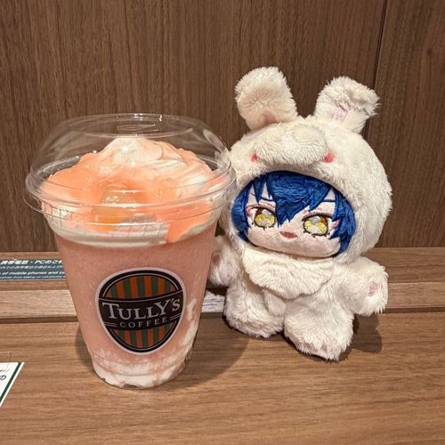 タリーズのピーチシェイクは今なら16時以降ホイップ2倍が無料ですよぉ🎶
