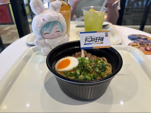 プロデューサーさんのお友達が好きなコンテンツのコラボカフェに行きました🎶本格的な辛さでしたな…