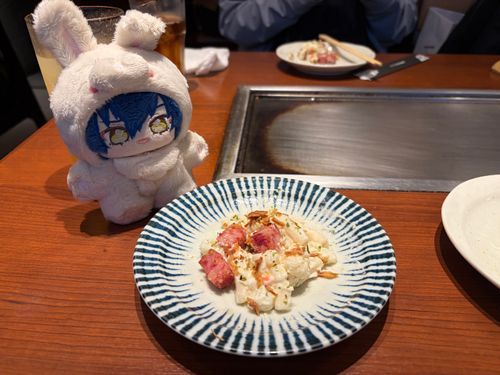 プロデューサー‪…この店のポテサラ、マカロニが入ってますよぉ…