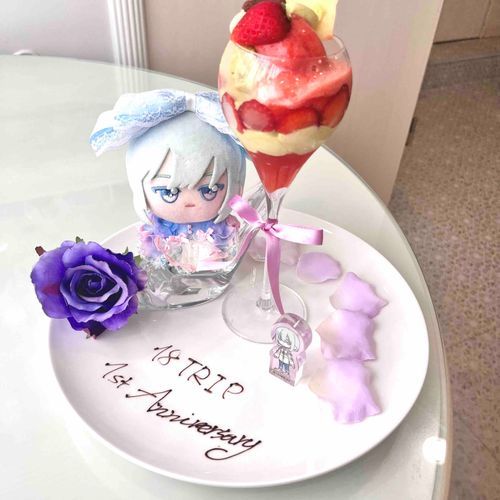 ある日とつぜんますたーにめちゃくちゃかわいい服を着せられたのでなにごとかとおもいましたが、お祝いでした。
きにゃりももっとおおきくなりたいです。
