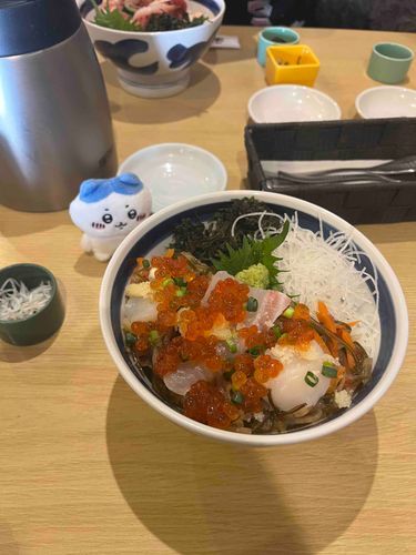 おっきな海鮮丼！！