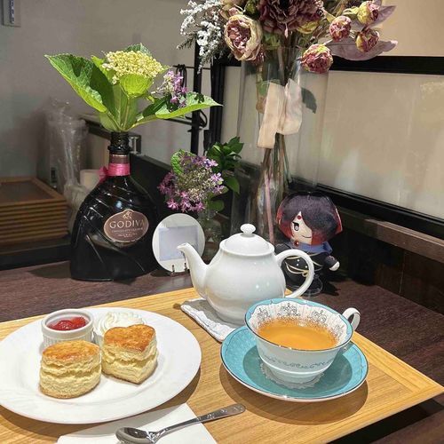 もう1けん、おきにいりのばしょへ🫖💐
ことしつんだファーストフラッシュがのめてよかったですね☺️