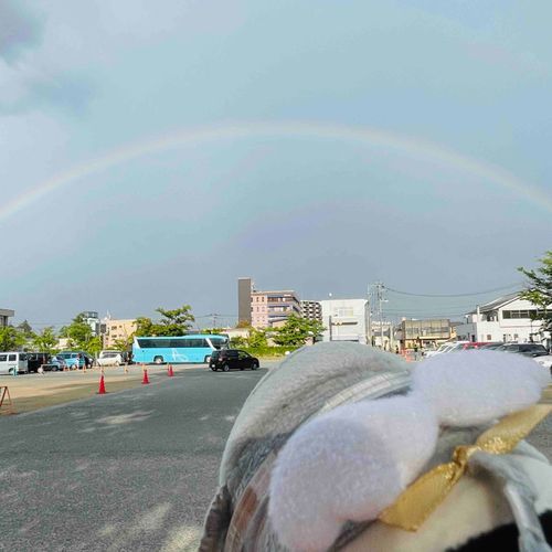 かえるときに　にじがでたから
きたことに　きがついてくれたんかな