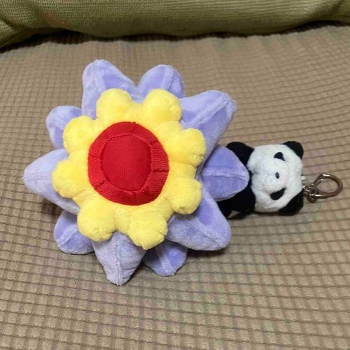すたーみーの　みーちゃん
きょねんの　くりすますに　やってきた　うちのひとが　しょだいで　いちばん　すきな　ぽけもん　なんだって
いつか　のせてもらって　いっしょに　なみのり　したいな〜