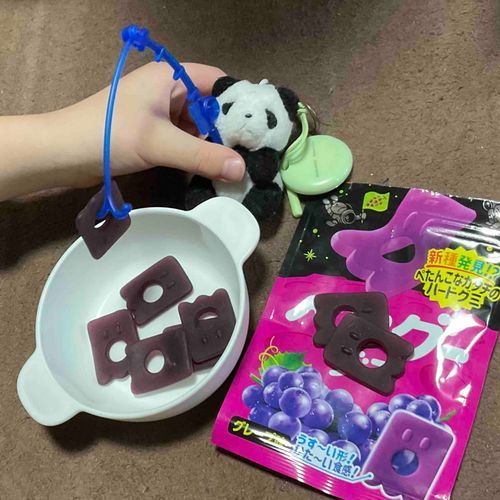 ちいさいひとたちと　ぐみつり🎣　してあそんだよ〜✨　