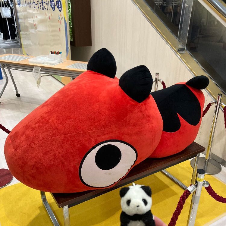 うちのひとの　おともだちに　さそわれて　だいごっほてん　にかいめ　いってきたよ〜✨
こんかいは　おんせいがいど🎧を　かりて　のんびり　しっかり　みてきたよ🖼️
かえりに　おおきな　あかべこの　あかべぇちゃんがいて　いっしょに　おしゃしん　とったよ💕