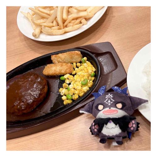 ポテトまで食べちゃうなんて、これは悪魔の仕業だねぇ〜👿