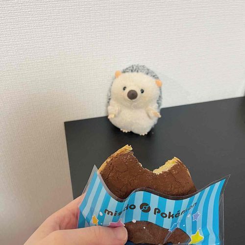 一口…だけだよ…。
いっぱい食べちゃダメだよ…