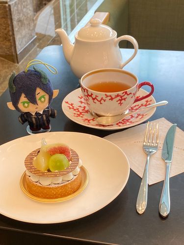 季節のフルーツを味わうケーキ