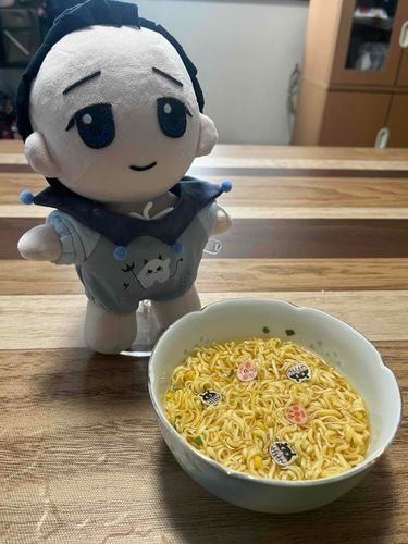 「あんぱんまんらーめん」つくったの❣️
かわいい「なると」がはいっててたのしいの💗