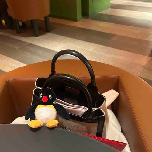 あけましておめでとうございますだよ〜
これは席の見張りしてくれるピングー
