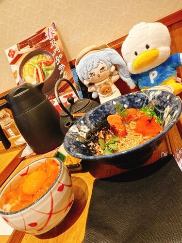 出汁で食べる明太パスタ！
これだけ彩り豊かで安くて美味しいって
もしかして罠なの？
