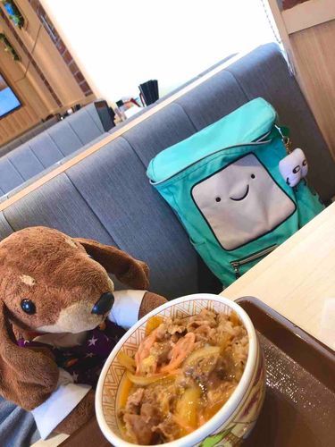 しせんをかんじるきがするけども！！