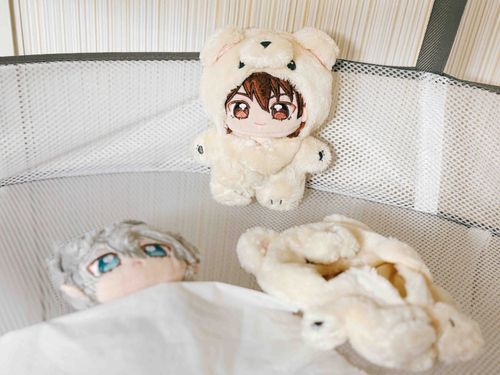 せなの おとうさんに たのまれて ふろあがり の せなを みまもったぞ！！！！！！
おれが ついてる から あんしん して ねてくれ ！！！！！！！

ちょお うるさい？
せなは すなおじゃ ないな ⭐︎