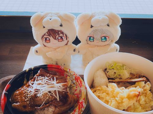 なのはな みにいった
おしゃしんは また こんど

ぱぱが つれてって くれようとした うどんやさん りんじ きゅうぎょう してたから みちのえき で たべた けど まあまあ おいしかったよぉ