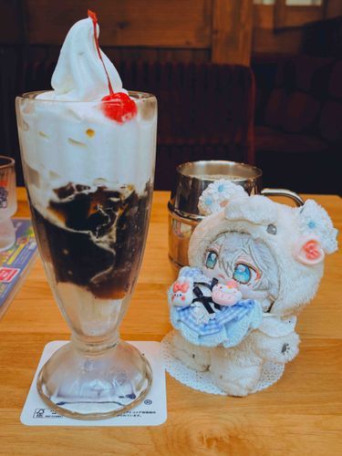 ぱぱが おひるごはんに した くそでか こーひー ぜりー

ちゃんと えいよぉ あるもの たべて💢