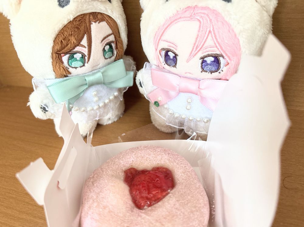 🌸もちゅ………もちゅ………もっちゅりん(∩´͈ ᐜ `͈∩)♡
気になってたいちご🍓✨️
わくわく(っ˶'ᵕ'˶c)ﾜｸﾜｸ♡

🐱（あのもっちゅりんの丸みがこはぬさんみたいだなぁ）