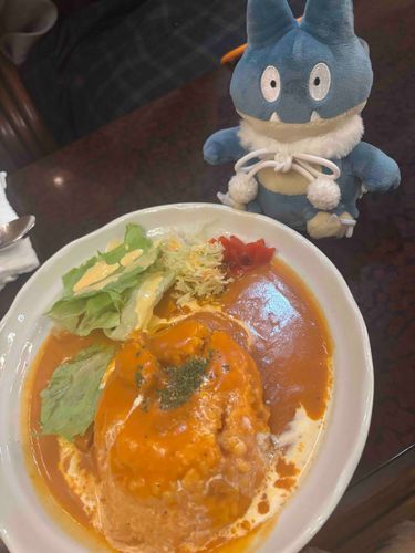 喫茶古城のバターチキンカレー
濃厚まろやかなお味に、心無しかごんちゃんもニッコリ☺️