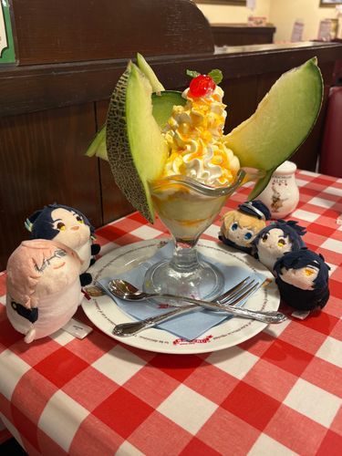 燭：貞ちゃんの日おめでとう！乱くんの日も過ぎちゃったけどおめでとう！
乱：ありがとう
貞ズ：ありがとな！
亀：お芝居も観られてお祝いできていい日だ！