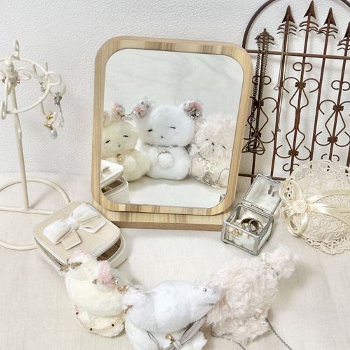 はじめまして✨️
ぬいぐるみ作家を始めて1年の、アテレコちゃんです⭐️
XやInstagram、公式LINEアカウント等もやっておますので、ぜひ「アテレコちゃん」で検索してね🎶