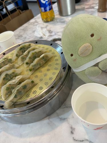 むっちゃんが　おでかけのひ
まんどぅと　かるぐくす　やさん🤩
おいしかったらしい　ほしいつつ⭐️