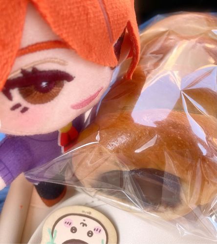 チョココロネ！
神林さんのとこじゃないけどねー
画面外には村雨さんのメガネに合うパンもあるよ