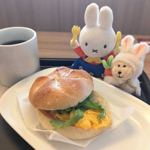 ある日の朝ごはんなのヨ🐰🍴