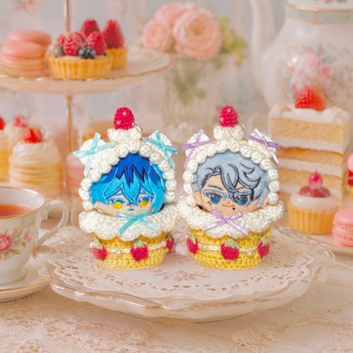 オーダーをお願いしていたほわボ部のおべべが届きました🍰🤍
食べちゃいたいくらい美味しそうで可愛い仕上がりに感動です🥰(背景はちゃぴ)