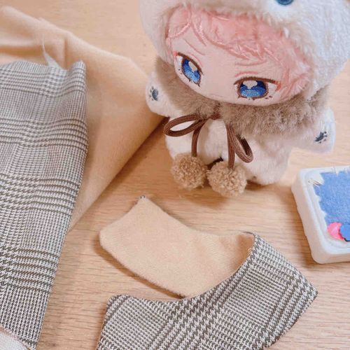 ふむ…
ぼくの ふくを つくるのは いいけど べんきょうは すすんでるのかね！？