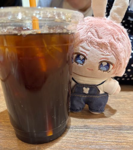いーすたーが てーまのかふぇ だったから、 うさぎなふくを こむすめが つくってくれたのだよ♪