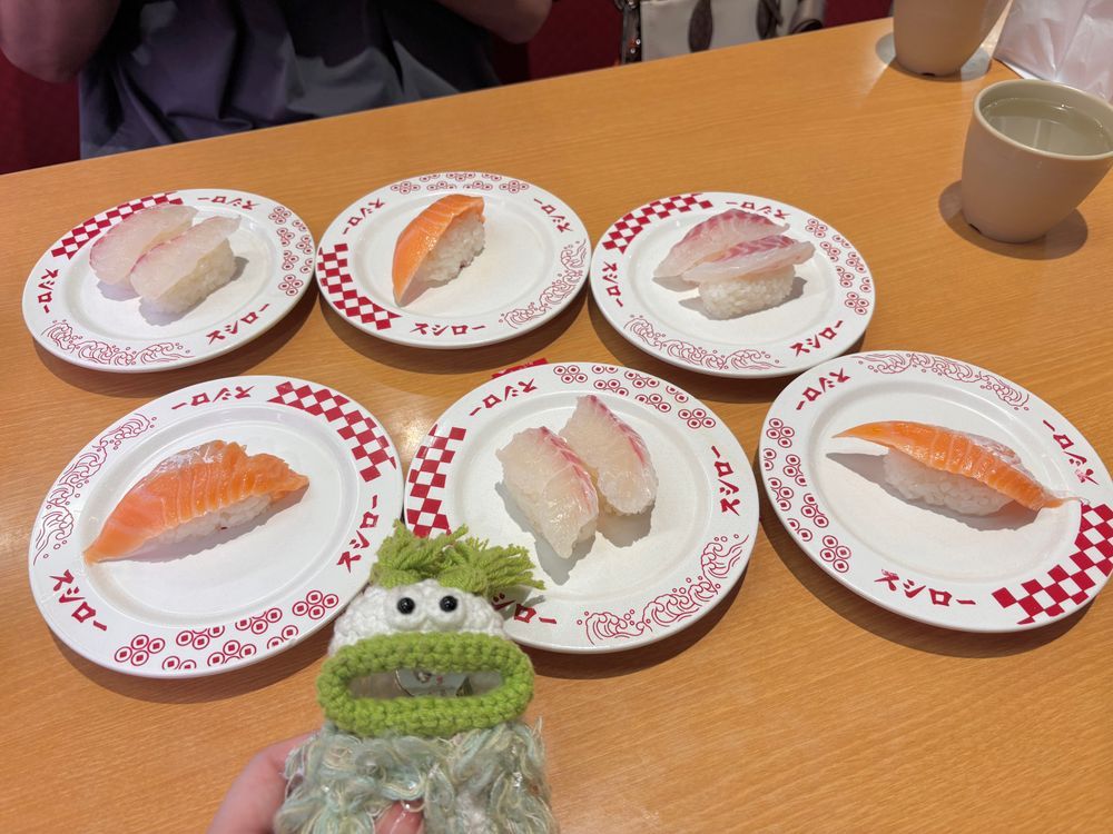 実家のみんなでスシロー🍣
プレミアムデビュー👑したよ！