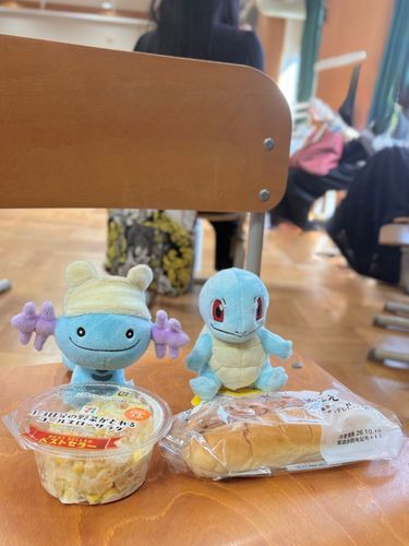 ともだちできた〜🐢🩵
かいぬしのパン賞味期限切れてた🥖
