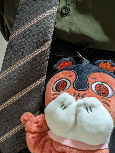 人とお話するの恥ずかしいからお留守番なの