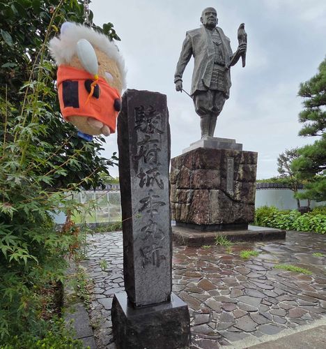 駿府城跡！
家康さんとツーショット！