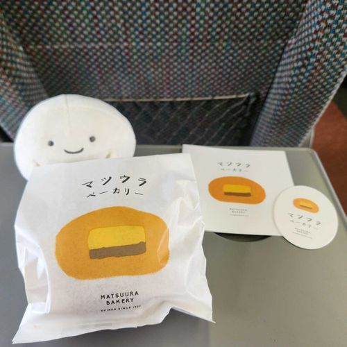 長野県に向かう道中の軽食🍛🥐