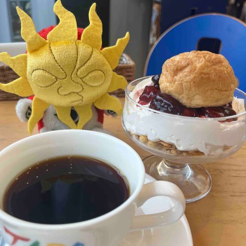 タローマンとカフェTARO