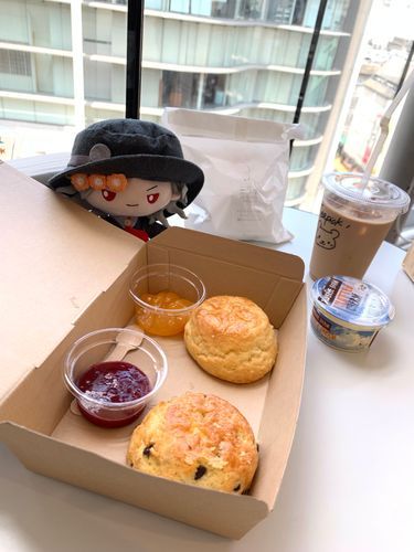 スコーンパーティ、楽しかったな。(ふわがんくつおう)