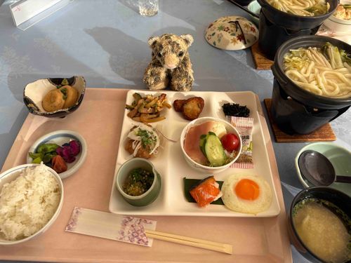 わぁ！朝ごはんからこんなに出るの⁈お腹いっぱいになっちゃうね😅