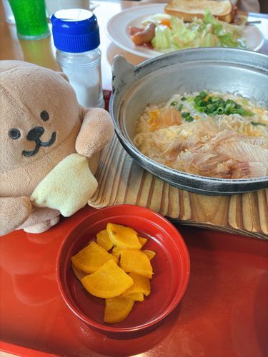 も〜にんぐ　しらすはぽぽちゃんたべる