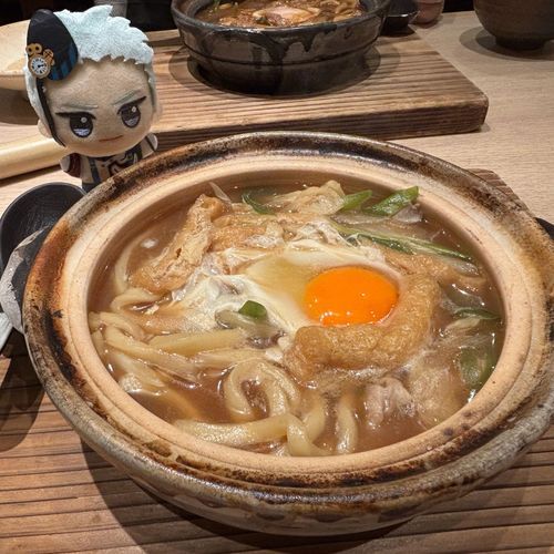 大久手山本屋さんの
おすまし煮込みうどん✨️
お出汁の味がとっても美味しかったね