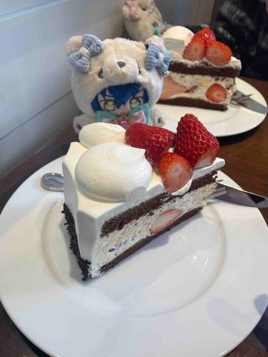 大きなケーキ食べてきました！