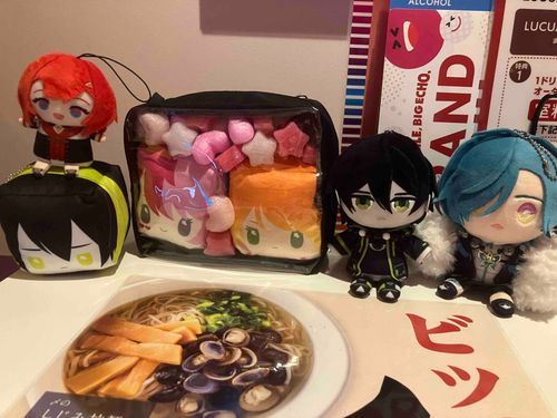 にんげんの　おともだちの　ぬいたちと！
ねえねえ　ぼくにもうたわせて！