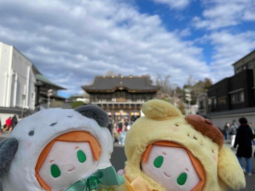 ひ「ちゃんとはつもうでいきましたー！！ゆうたくんはなにをおねがいしたの？」


ゆ「………。ないしょ！😁」