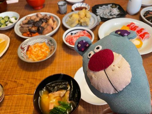 きくちはごちそうをたべました。