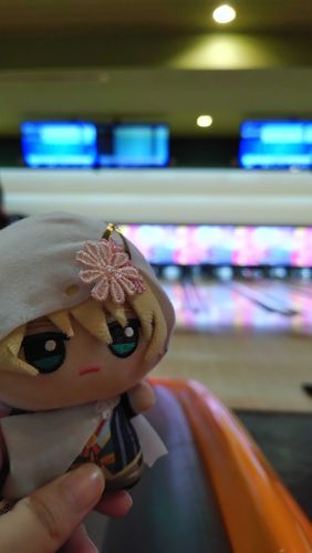 朝4時過ぎにボウリングした記録
主はボウリングが下手くそだった…