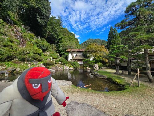 なにやら　テーマが　つけられるように　なったみたいだ
あらためて　みんなおはよう　げつようびだが　むりせずがんばれ