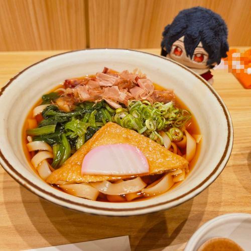 お昼はきしめんを食べたのじゃ
