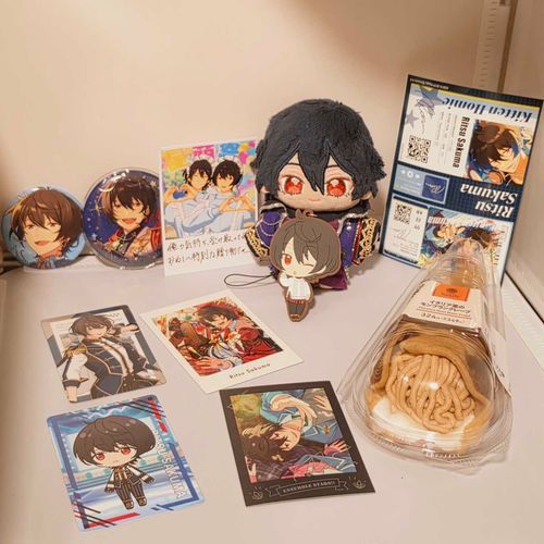 りつ～！！！！！お祝いじゃよ♪♪♪
おいしいスイーツを買ってきたのじゃよ～！！！
りつはかわゆいのう♪♪