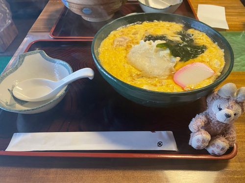 知り合いの方の美味しい
手打ちうどんを頂いてきたの。

とても美味しかったわ。

さすがの繁盛っぷり。
ずっと続いて欲しいお店だわ。